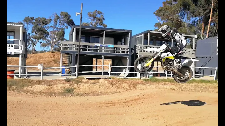 Monster Energy Triple Threat - Pro Entry No49 - Da...