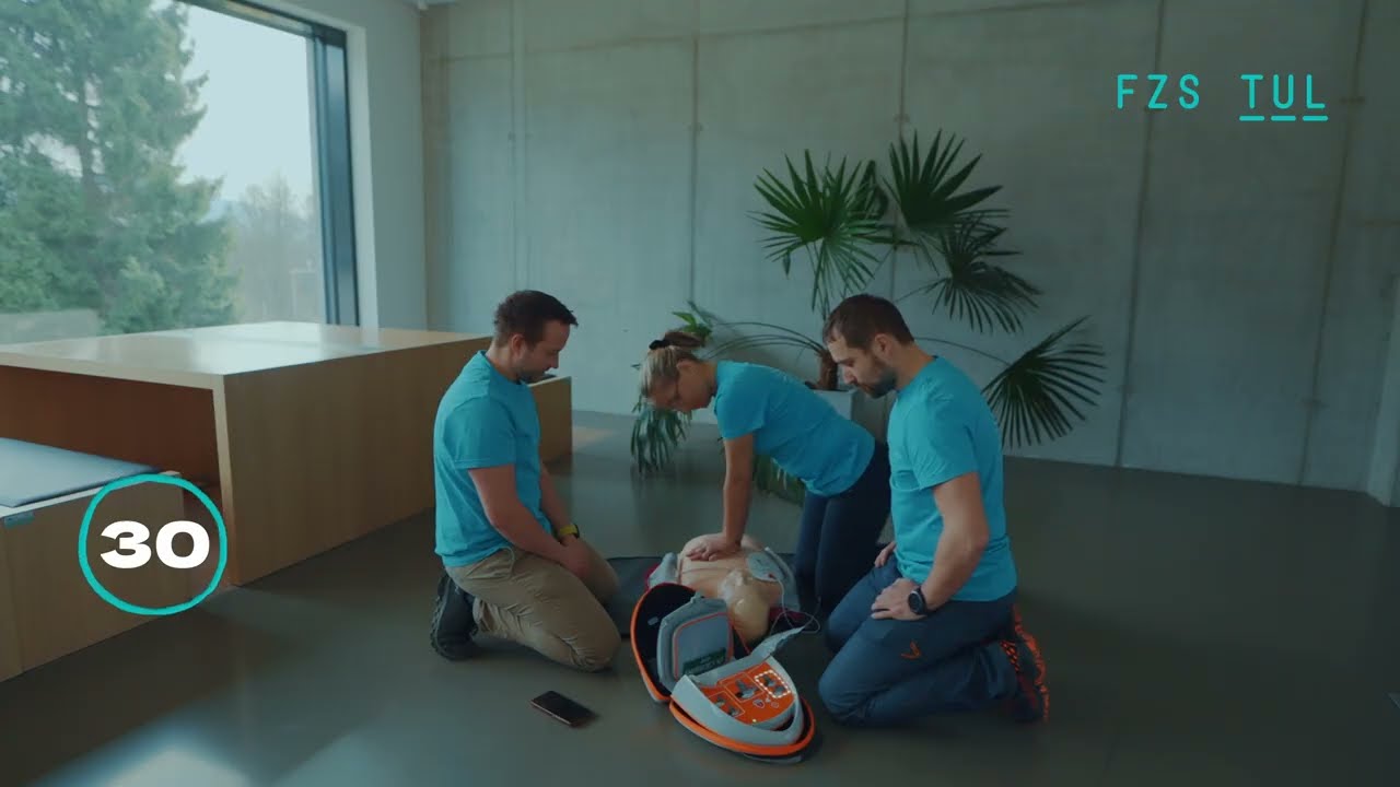 Kurz KPR dospělého s využitím AED