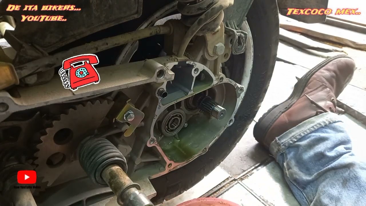 por que truena mi llanta trasera? como cambiar el balero del eje de la trasmisión...