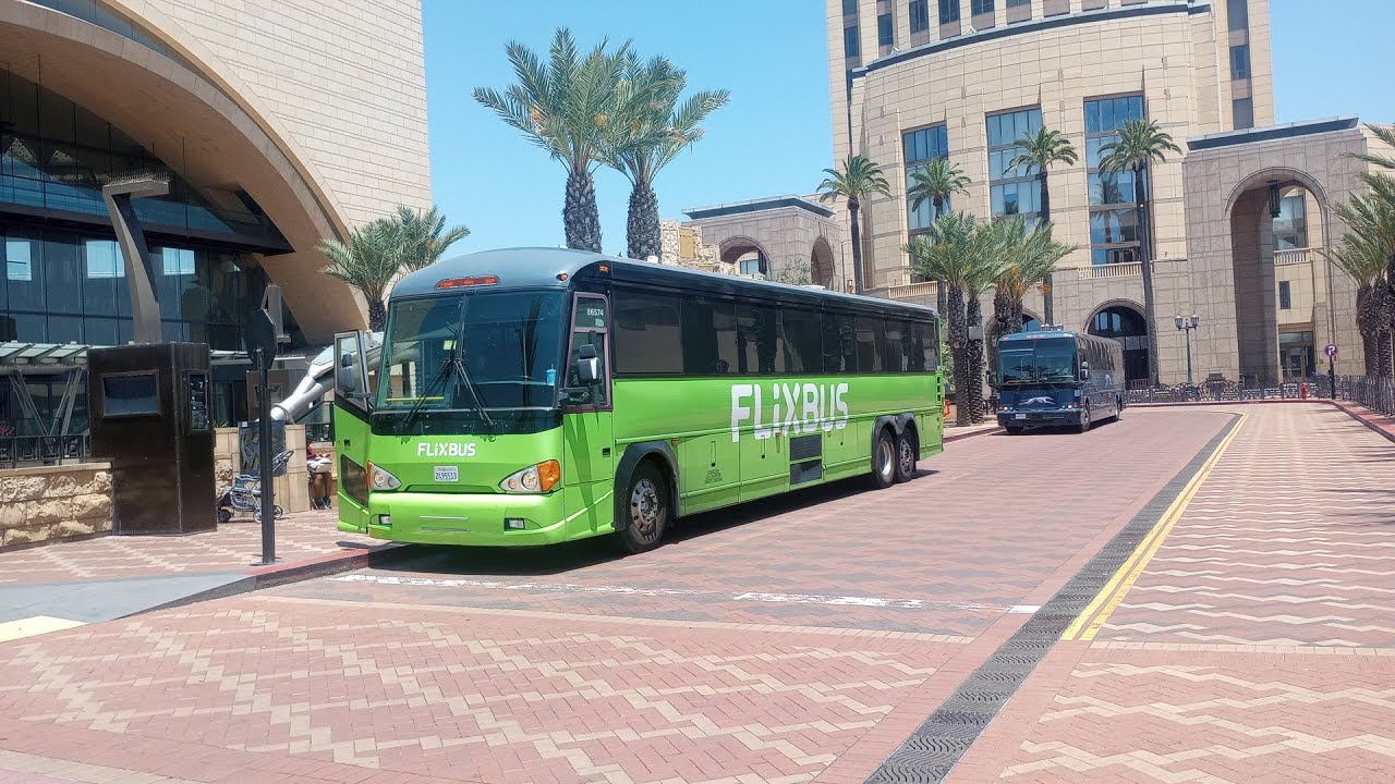 2014 LA Charter MCI D4505 86574