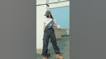 Túi đeo chéo một biểu tượng của phong cách thời trang tiên tiến