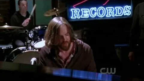 One Tree Hill 7x22 Grubbs sing Wakey!Wakey! - Ligh...