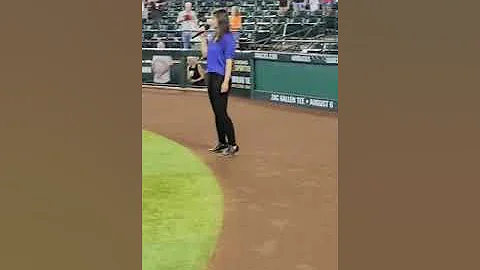 Ashley Bowers National Anthem - Diamondbacks vs Gi...