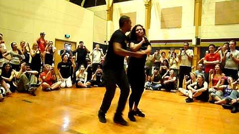 ZOUK Improvisation by Alex de Carvalho and Daniela Wergles - 2009