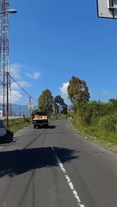 pemandian kolam renang air panas wisata Rindu Alam .guci.tegal