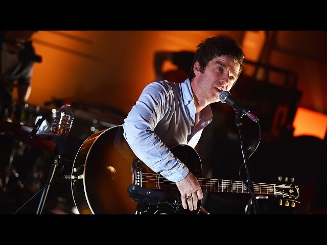 Noel Gallagher - Don't Look Back In Anger (Radio 2 In Concert) class=