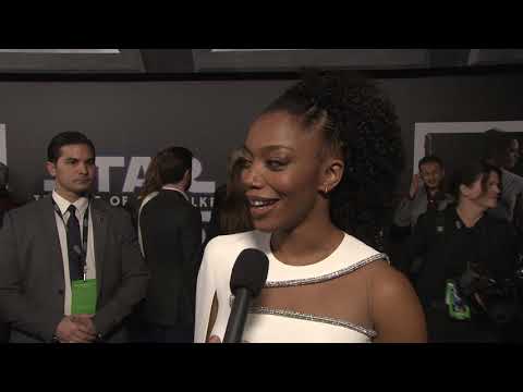 star-wars-the-rise-of-skywalker-los-angeles-world-premiere---itw-naomi-ackie-(official-video)