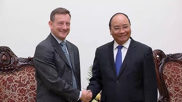 Tin Tức 24h: Thủ tướng Nguyễn Xuân Phúc tiếp Đại sứ Pháp