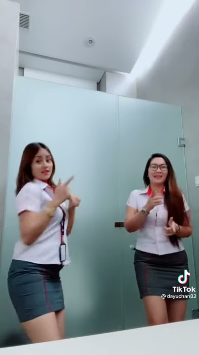 spg cantik sexy goyang tiktok