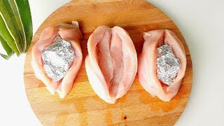 Ich habe ein Stück Folie in das Huhn gesteckt   mal sehen was passiert!
