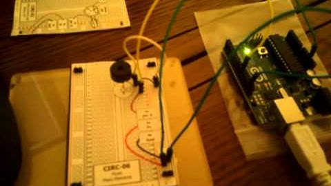 Arduino Uno Playing Twinkle Twinkle Little Star