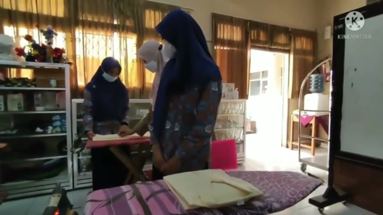 Video Mengajar Kelas Perhotelan : Ibu Endang Sri Rahayu S.E.
