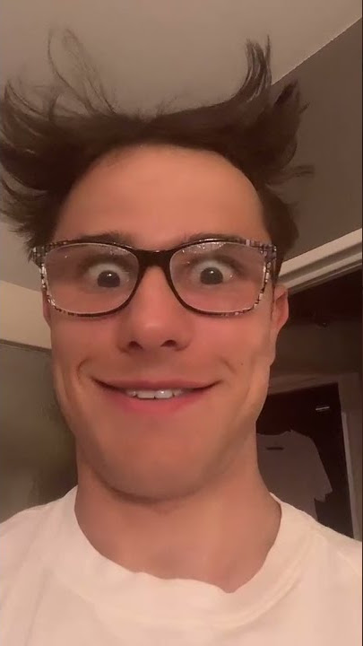 She takes my dinero 💸😫💖 #shorts