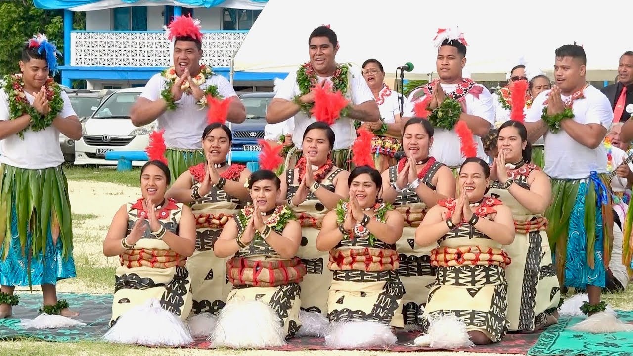 Tongan Dances - Lavengamalie Floorshow - Tokaikolo Celebration - YouTube