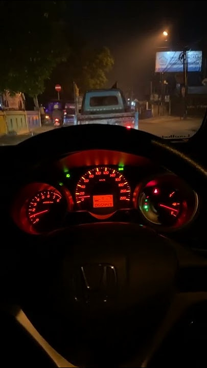 nyetir mobil malam hari