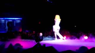 Lady Gaga (Live Oslo Spektrum 17/10-2010) Dance, you mother fuckers by Magnetar83 228 views 13 years ago 1 minute