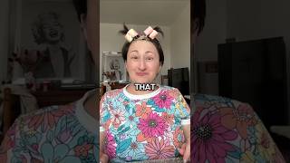 This woman might be asking for help😨