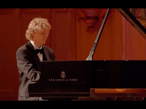 Видео: Иван Бессонов - Ф Шопен Баллада №4 Chopin - Ballade No. 4, Op. 52 - Ivan Bessonov