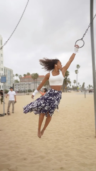 Nothing like Lana and a cloudy day #SantaMonica #TravelingRings #MuscleBeach #LanaDelRey