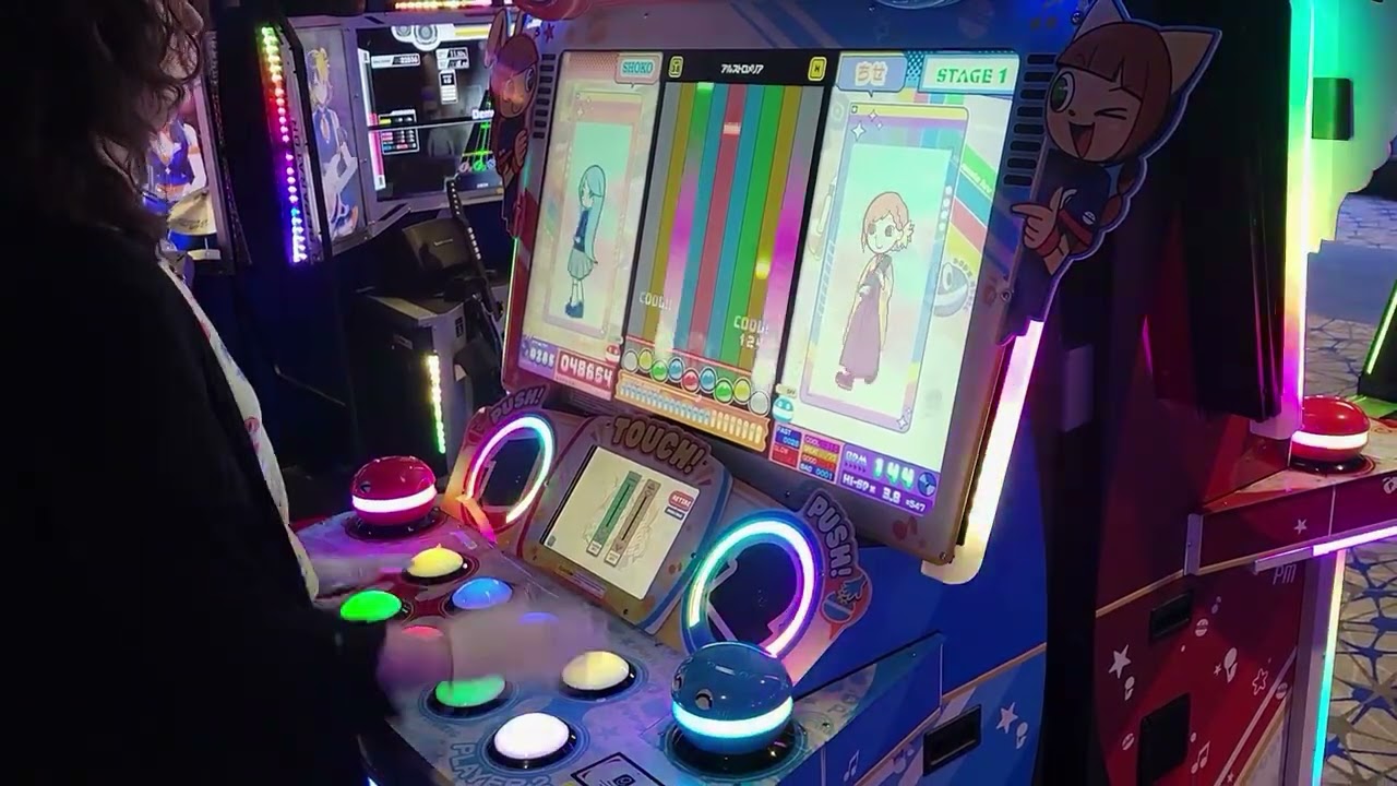 me playig my favorite rhythm video game call pop the music