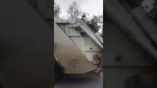 Выехали из Тюмени, двигаемся мимо дачь и снт
