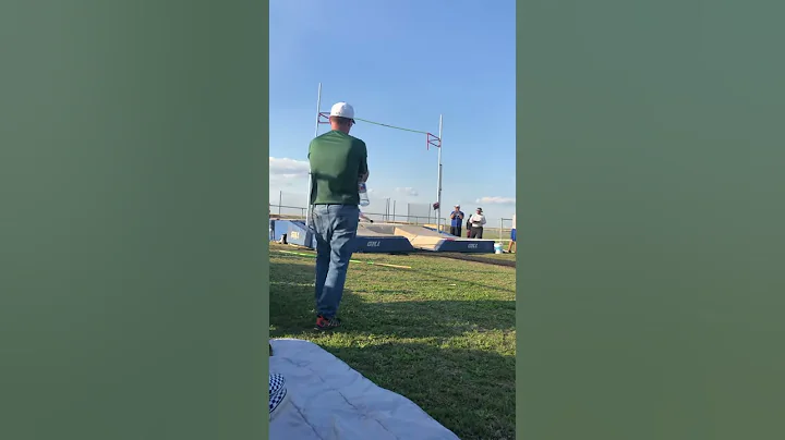 Walker Rudisaile pole vault