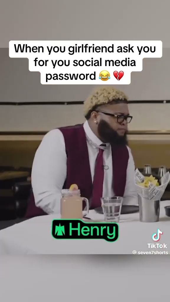 All women do this #hoodnews #druski #bobbialthoff #thereallygoodpodcast #dating #date #lol #funny