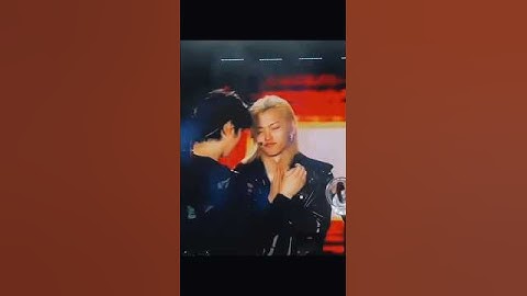 Felix doesn’t want to show his abs, but Minho...🔥 Stray Kids Minlix #kpop #felix