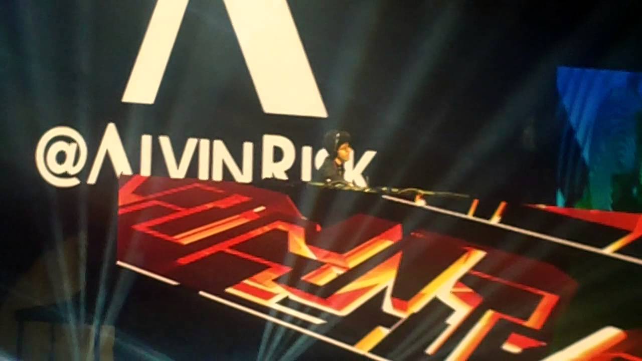 Alvin Risk - Diminishing Returns / Ruffneck Bass - Lights All Night ...