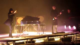 HURTS - Mercy (Berlin Velodrom, 10.11.2013) Resimi