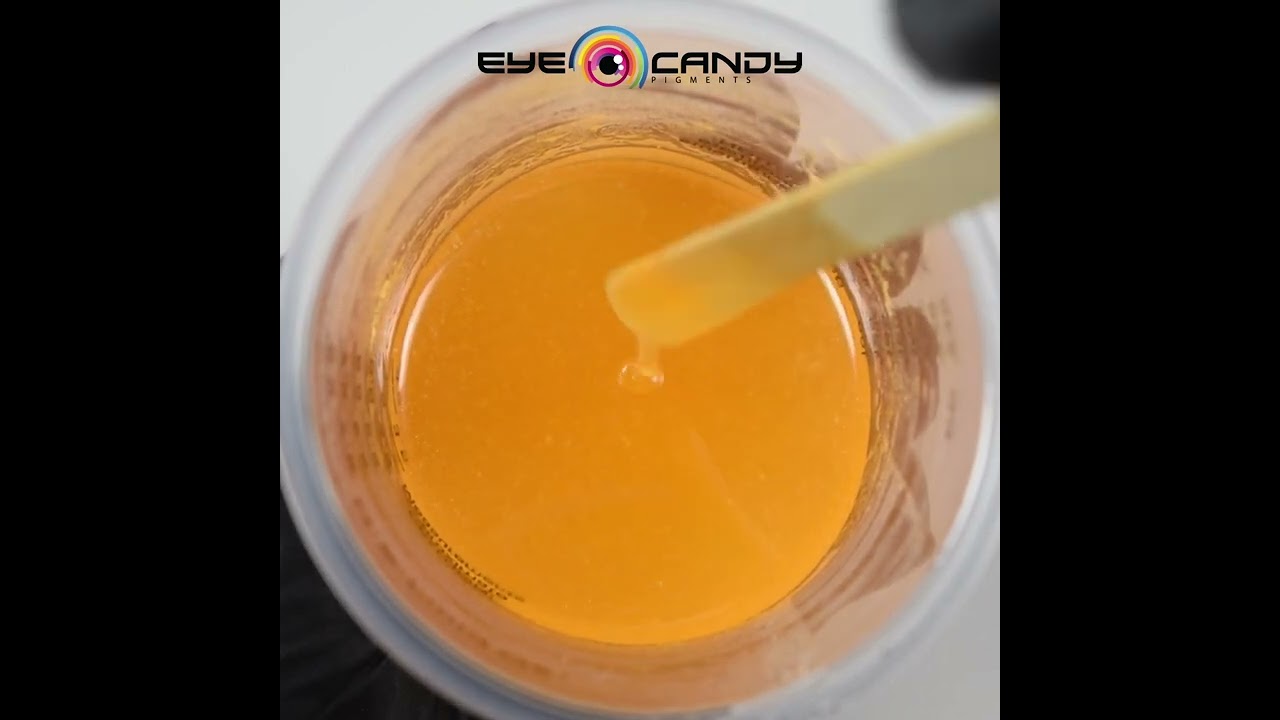 Orenji Orange Glow in the Dark Pigment (Wait until the end)