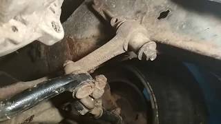 Как заменить рулевой маятник на Опель Омега Б