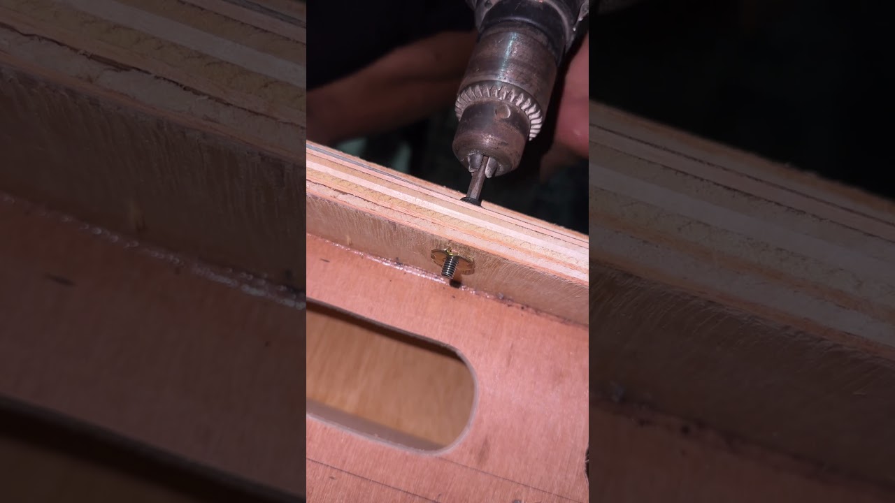 применение болтов с Т-образной гайкой 