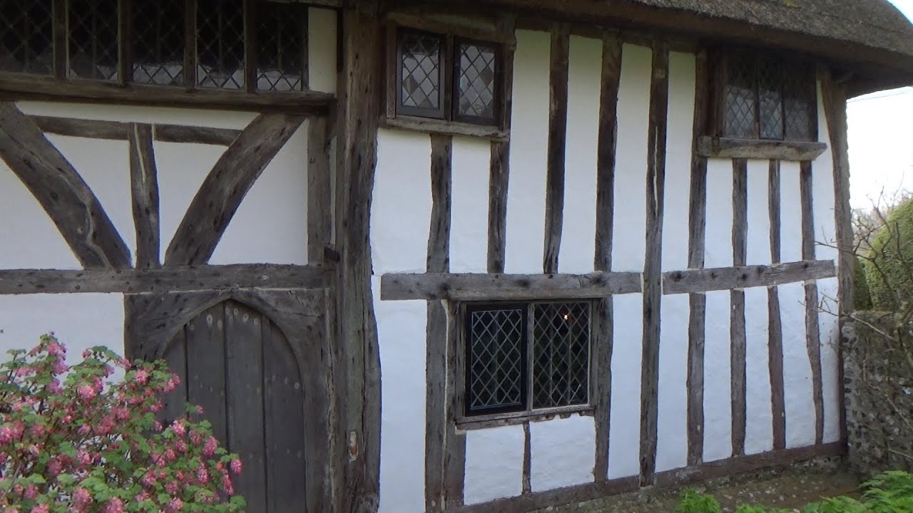 Built 1350 - A Look At Alfriston Clergy House, Sussex UK.