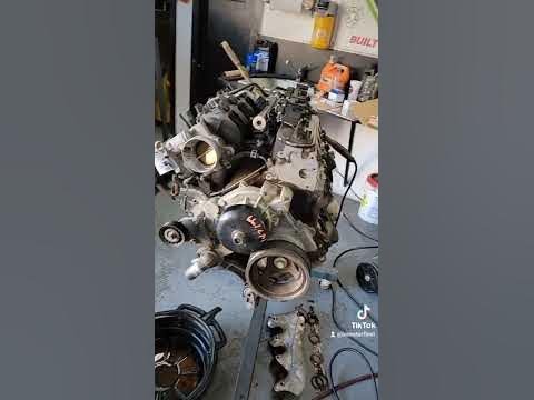 2006 chevy 2500 HD 6.0L engine replacement. - YouTube