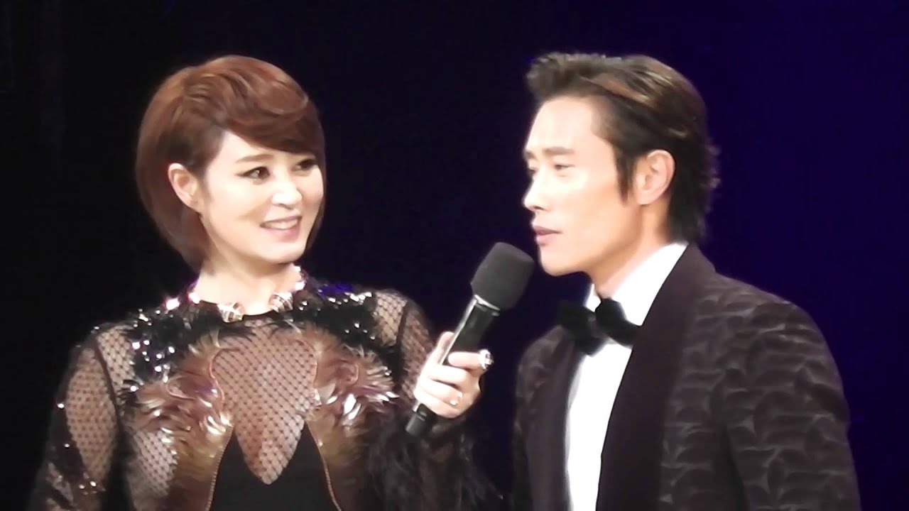 131122 Lee Byunghun イ・ビョンホン Gong Hyojin コン・ヒョジン at Blue Dragon Award