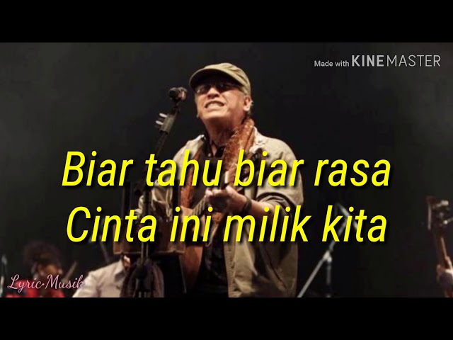 Iwan Fals - Buku Ini Aku Pinjam lirik class=