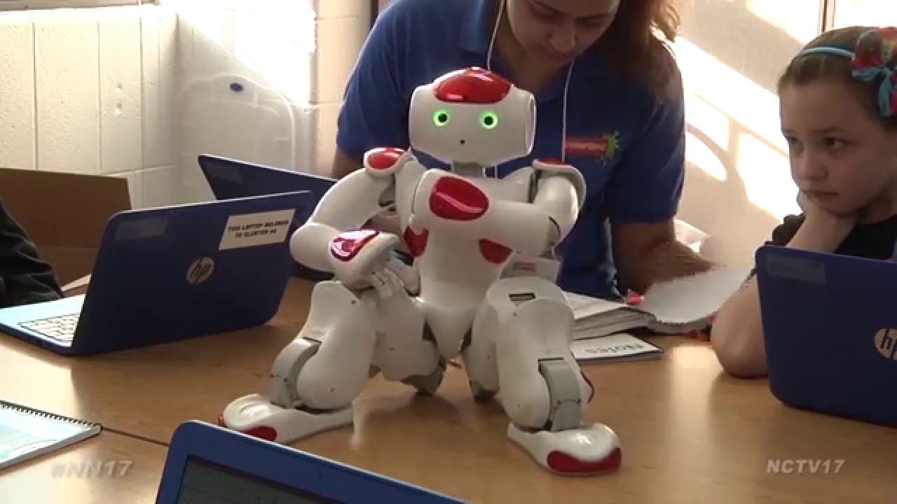 Nao Robotics Program At Beebe Elementary Naperville Youtube