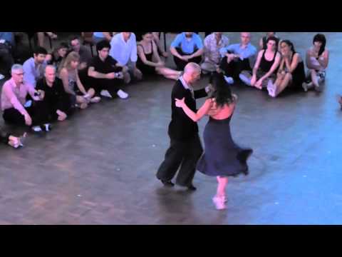 Esibizione milonga Javier Antar Maria Mondino allo Sporting Dora capitango