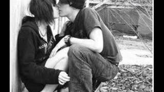 Bizim Aşkımız Bir Ilk