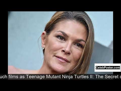 Video: Paige Turco: Biografi, Krijimtari, Karrierë, Jetë Personale