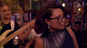 RAYE  -  "Oscar Winning Tears" live at "Inas Nacht"