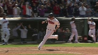 SEA@CLE: Santana rips a walk-off single for the win