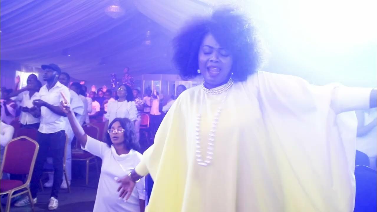 Peterson Okopi - Amazing God (Osuba Live Album) Peterson Okopi - Amazing God (Osuba Live Album)