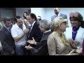 عزت العلايلي يستقبل حكيم بالأحضان