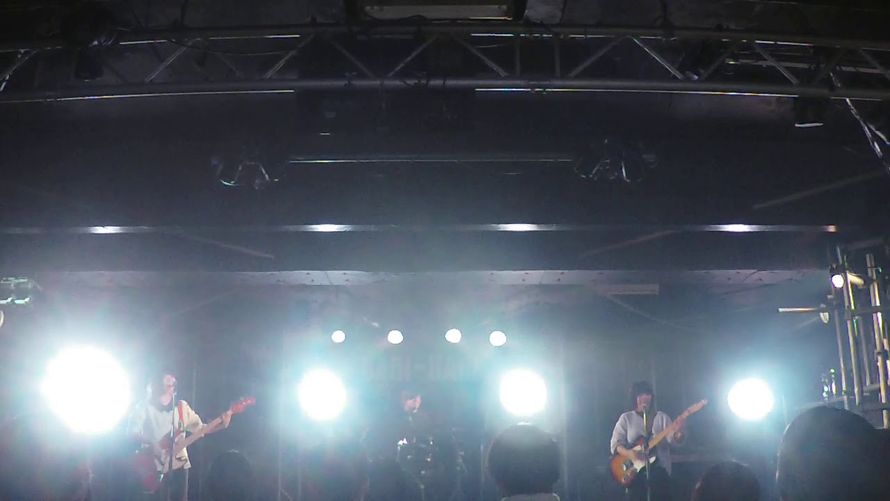 Go!Go!7188-雨上がり アスファルト 新しい靴で - YouTube