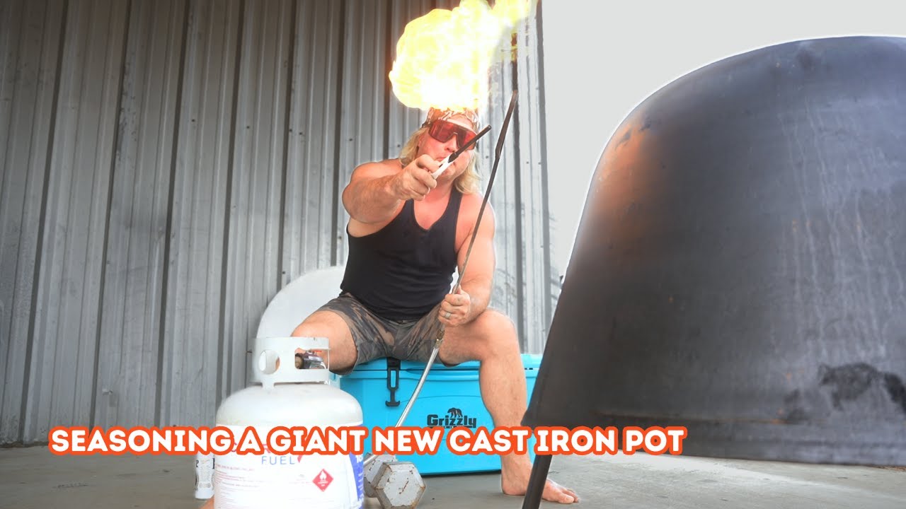 How I season a New Cast Iron Pot!!