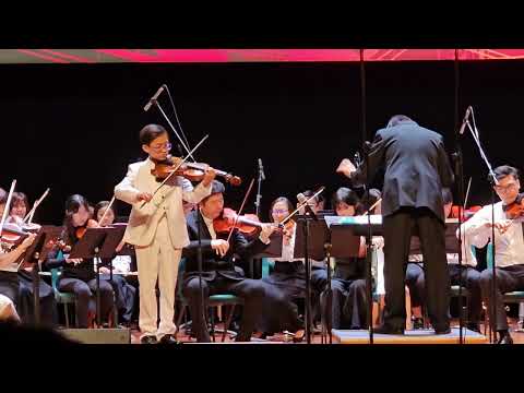 Vivaldi Violin Concerto in A minor. Braddell Heights Junior Orchestra, Soloist : Lim Dian Yang Louis