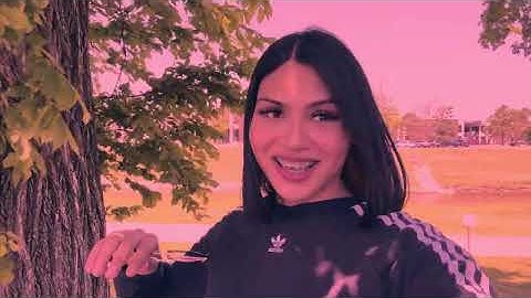 IMITATING DOMELIPA PHOTOS🙊/Selena Reyez