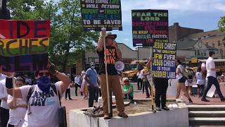Street Preacher Gets Drowned Out By Police Sirens Lakewood, NJ (Ad Friendly) 6-6-2020